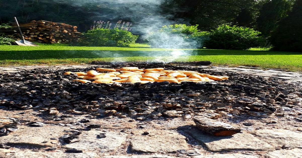 Typisch sauerländisch und einfach saulecker Kartoffeln aus dem Feuer Winterberg