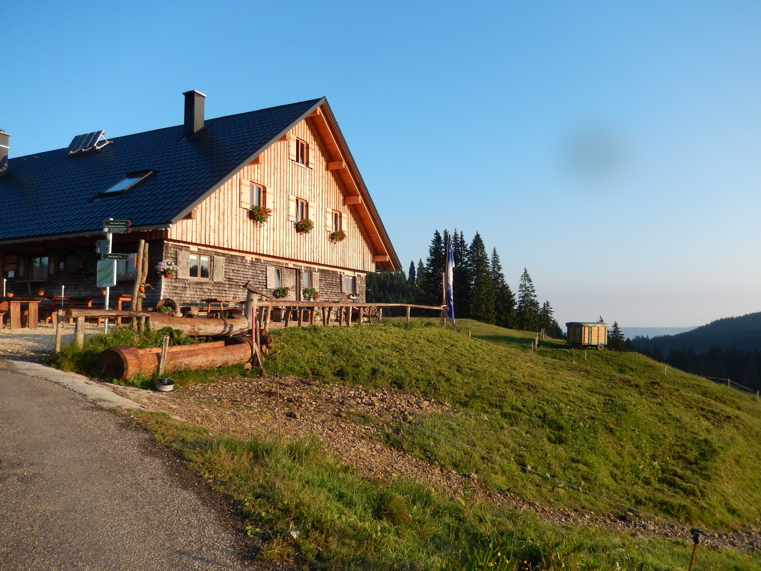 Sennalpe Mittelberg 1.jpg Sennalpe Mittelberg 1.jpg