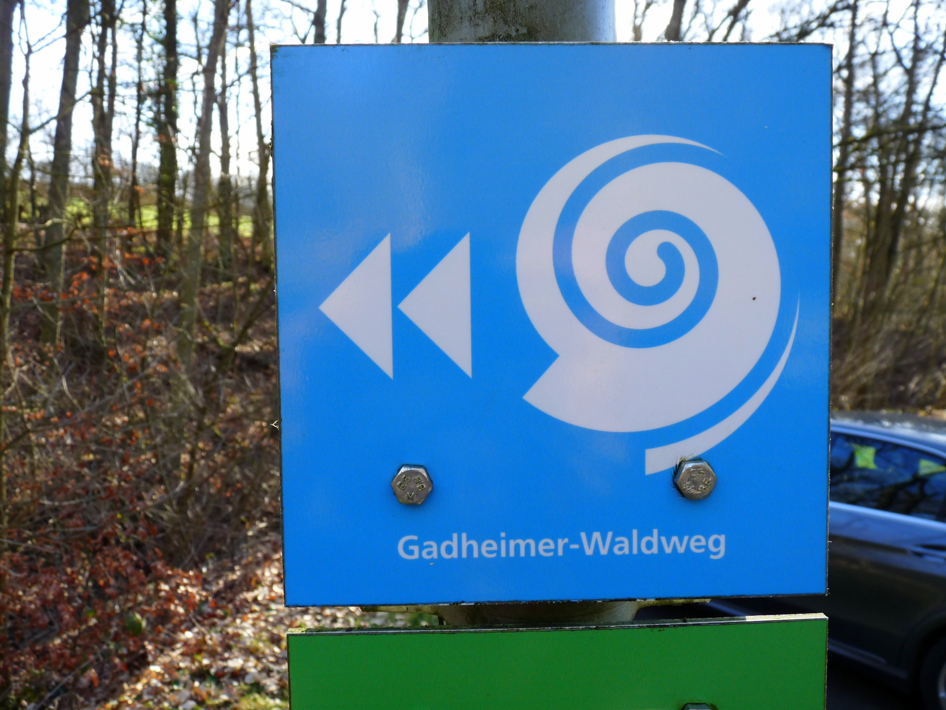 Gadheimer Waldweg.jpg Gadheimer Waldweg.jpg