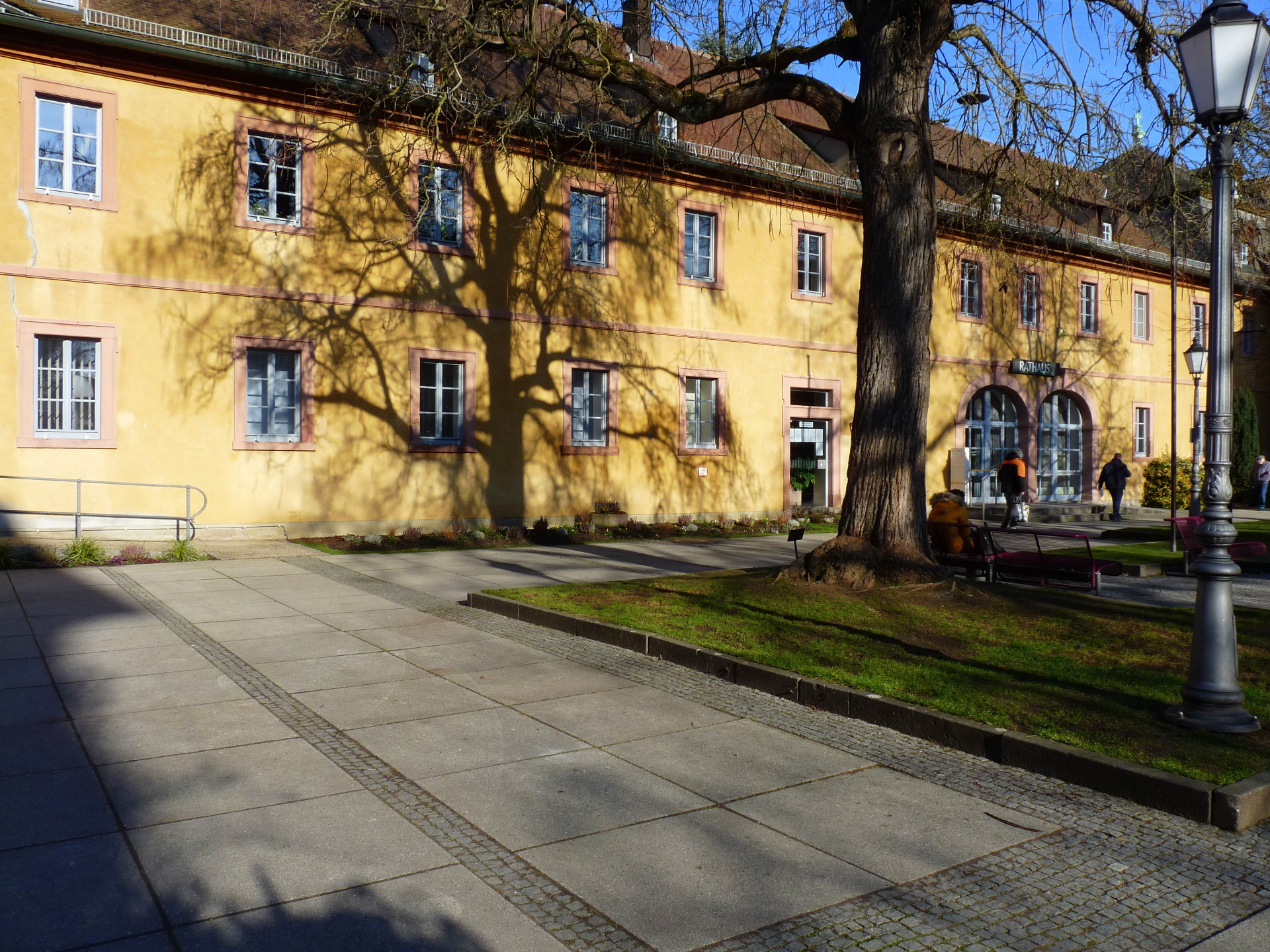 Erwin-Vornberger-Platz Veitshöchheim.jpg Erwin-Vornberger-Platz Veitshöchheim.jpg