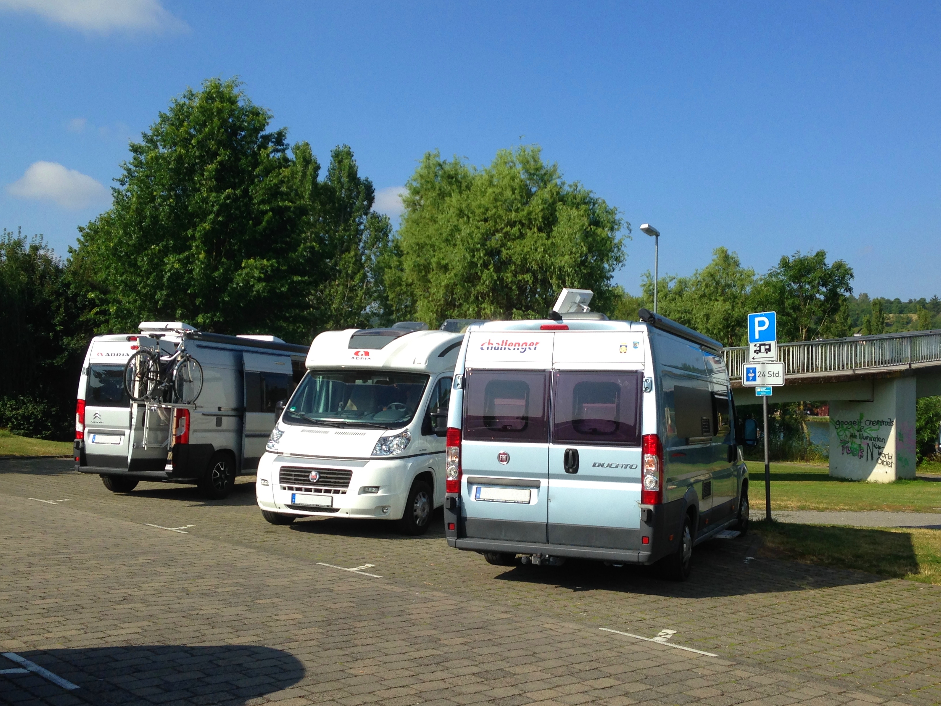 Wohnmobilstellplatz Veitshöchheim.jpg Wohnmobilstellplatz Veitshöchheim.jpg