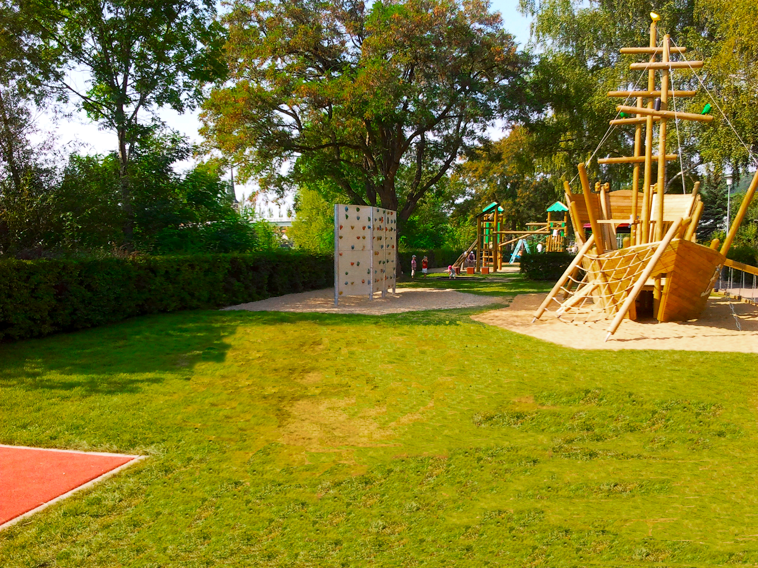 Spielplatz Mainlände Spielplatz Mainlände