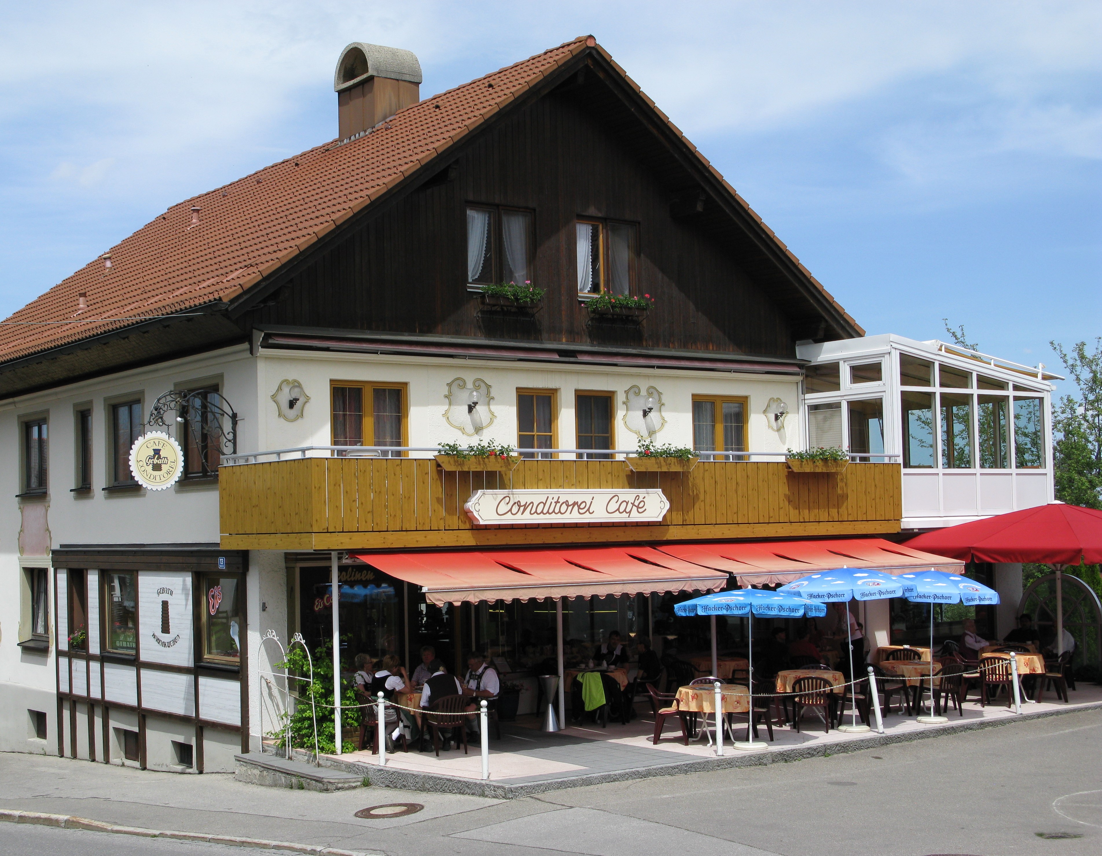 Cafe_Konditorei_Gebath_Oy-Mittelberg.jpeg Cafe_Konditorei_Gebath_Oy-Mittelberg.jpeg
