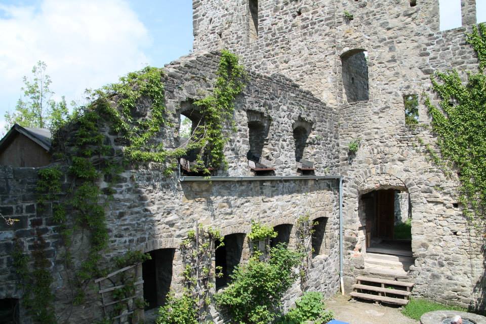 Burgruine Sulzberg Burgruine Sulzberg