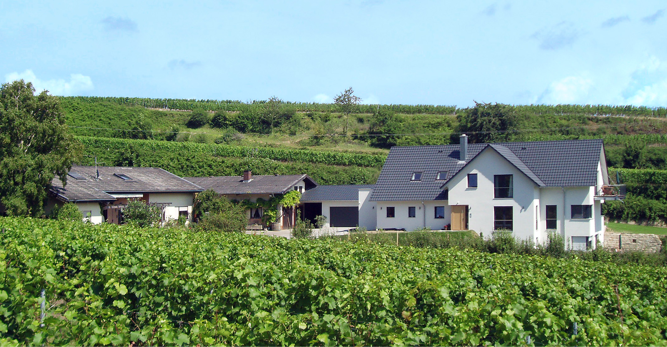 Maienbrunnenhof.jpg Maienbrunnenhof.jpg