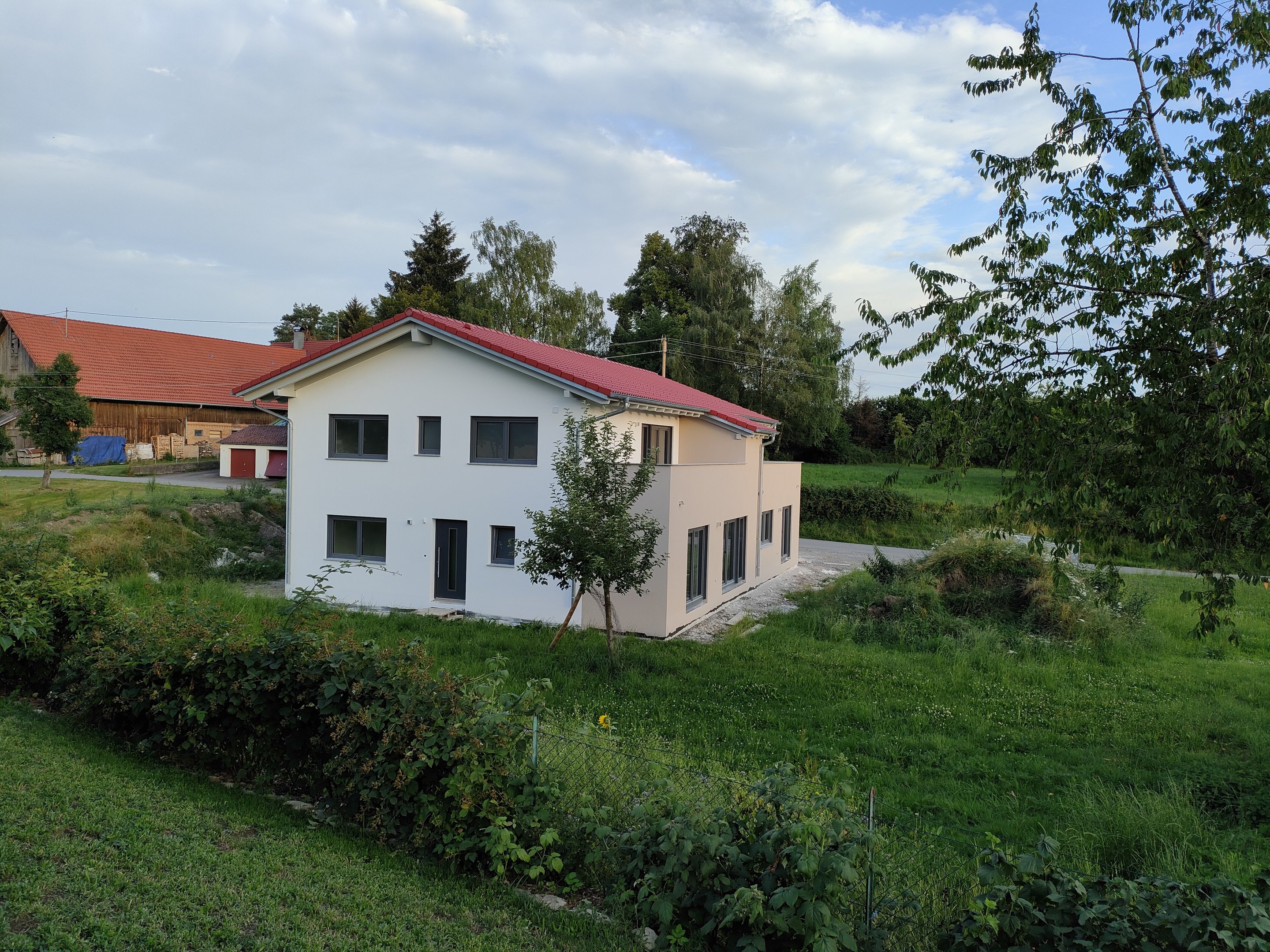 Ferienhof_Kornmayer_Neubau_Garten.jpg Ferienhof_Kornmayer_Neubau_Garten.jpg